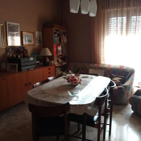 Un Po' Datato Ma Confortevole Apartment Bari